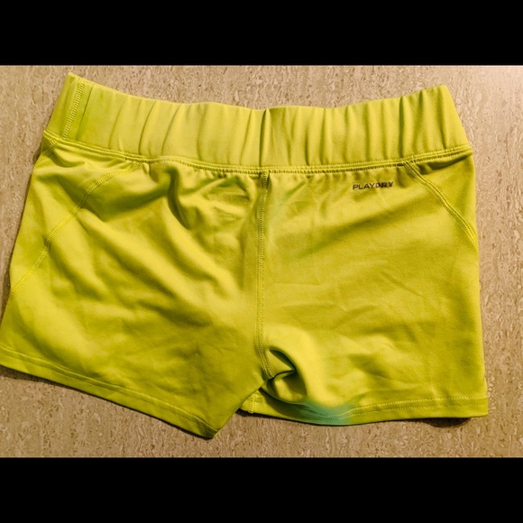 Reebok Shorts - Picture 2 of 3